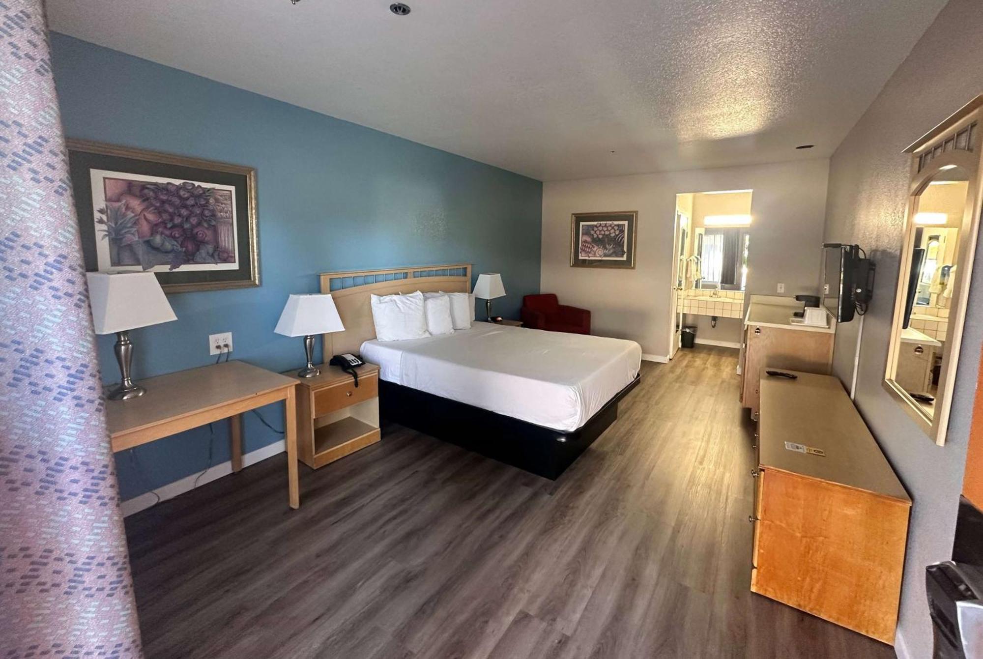 Days Inn By Wyndham Rocklin/Sacramento Exterior photo