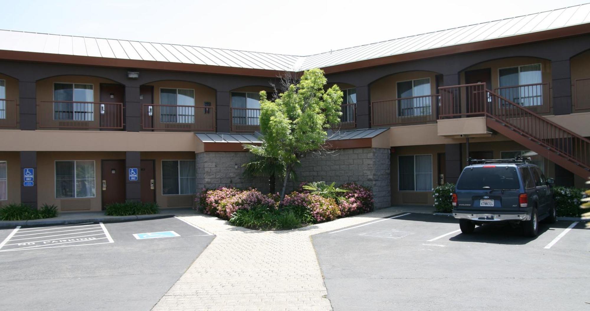 Days Inn By Wyndham Rocklin/Sacramento Exterior photo